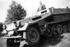 Hanomag_SdKfz_251_halftrack