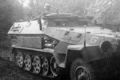 SdKfz_251_Ausf_A_half-track
