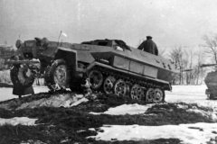 SdKfz_251_in_winter