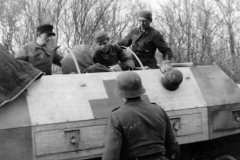 Sdkfz_251_8_4_Panzer-Abteilung_106_Feldherrnhalle