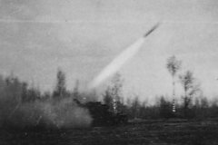 Sdkfz_251_Stuka_Zu_Fuss_firing