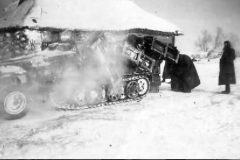 Stuka_zu_Fuss_SdKfz_251_Wurfrahmen_40_winter
