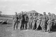 Wehrmacht_soldiers_with_SdKfz_251_armored_halftrack