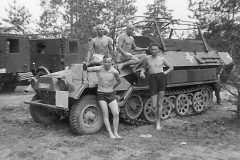 german_half_track_SdKfz_251-3