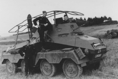 sdkfz_263_armored_fighting_vehicle