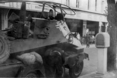 sdkfz_263_funkwagen_in_France