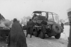 sdkfz_263_funkwagen_in_winter