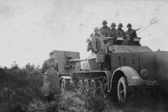 SdKfz_7_Armored_8ton_Halftrack_and_88cm_Flak18_Auf_Sd.Ah_.201_Bunkerknacker