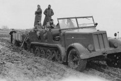 SdKfz_7__in_mud_1941