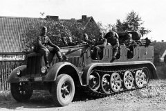 SdKfz_7_prime_mover