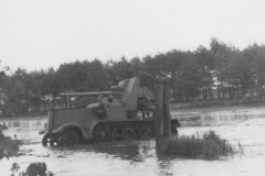 8.8_cm_Flak_18_Sf_auf_Fgst_Zgkw_12t_Sd.Kfz_.8_Bunkerknacker