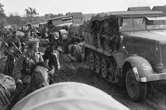 SdKfz_8_schwerer_Zugkraftwagen_12t_halftrack