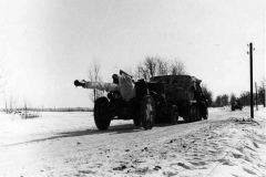 SdKfz_8_towing_15cm_K18_ost_41-42