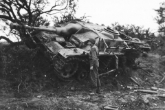 Abandoned_StuG_40_Luneville_28sep44