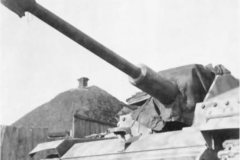 German_assault_gun_StuG_40_4