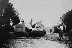 German_assault_gun_StuG_40_5