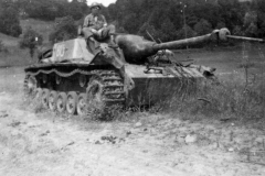 StuG_40_815_Zweibrucken_1945