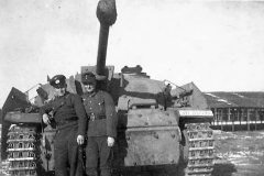 StuG_40_Ausf_F_with__spaced_armour_plates