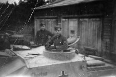 StuG_40_Ausf_G_3rd_SS_Panzer_Division_Totenkopf_named_Charkow