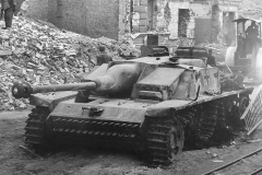 StuG_40_Berlin_1945