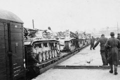 StuG_40_rail_transport