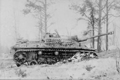 StuG_40_winter_1945