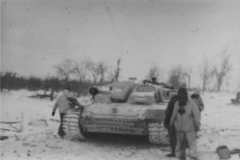 Stug_III_with_Ostketten