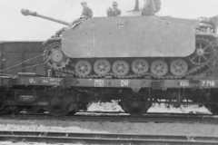 Sturmgeschutz_of_StuG_Abteilung_280_2