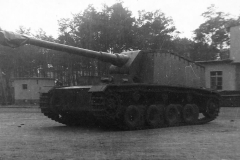 12.8_cm_Selbstfahrlafette_auf_VK3001H_Sturer_Emil
