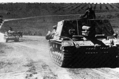 sIG33_1943
