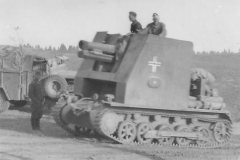 Bison_sIG_33_15cm__France_1940