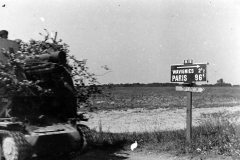 Sturmpanzer_I_Bison_Wavignies_Gruppe_Sponeck_of_sIG_Kompanie_706