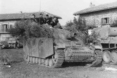 Brummbar_216abt_italy_1944