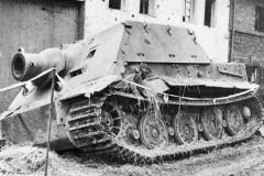 Sturmtiger_1001_Oberembt_1945