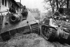 Sturmtiger_and_M32B2_Oberembt_Germany_1945