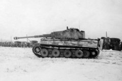 Panzer_VI_Tiger_1944_Eastern_Front