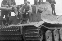 Panzer_VI_Tiger_921_Totenkopf