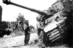 PzKpfw_VI_Tiger_334