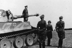 Tiger_I_number_812_Tiki__8.SSPzRgt.2__SS_Obergruppenfuhrer_Walter_Kruger_photo