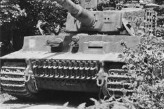 Tiger_I_tank_France_1944_6