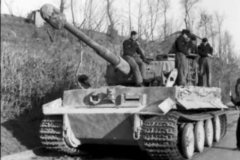 Tiger_I_tank_Rome_1944_2