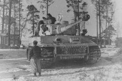Tiger_sPzAbt_502_winter_camouflage
