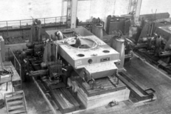 assembly_line_at_Henschel_9
