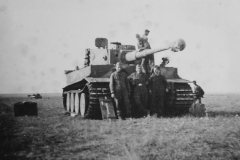 german_Tiger_tank_crew