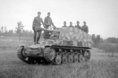 Panzerhaubitze_Wespe_Sdkfz124_of_the_Panzer_Division_2